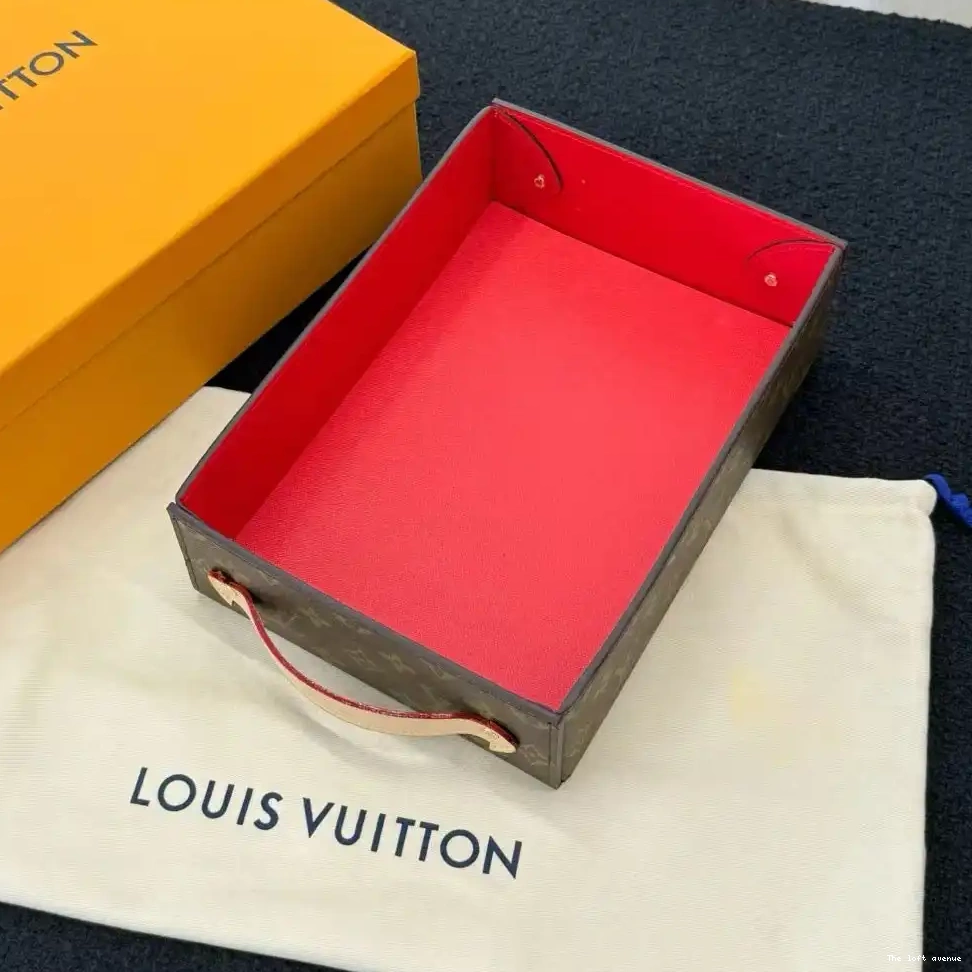 CUSTOM DESK LV HANDLE WITH TRAY 0508
